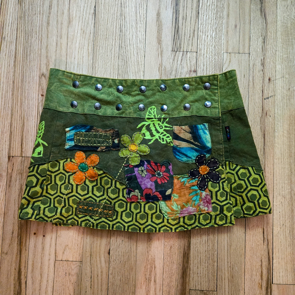 Green Floral Popper Mini Skirt